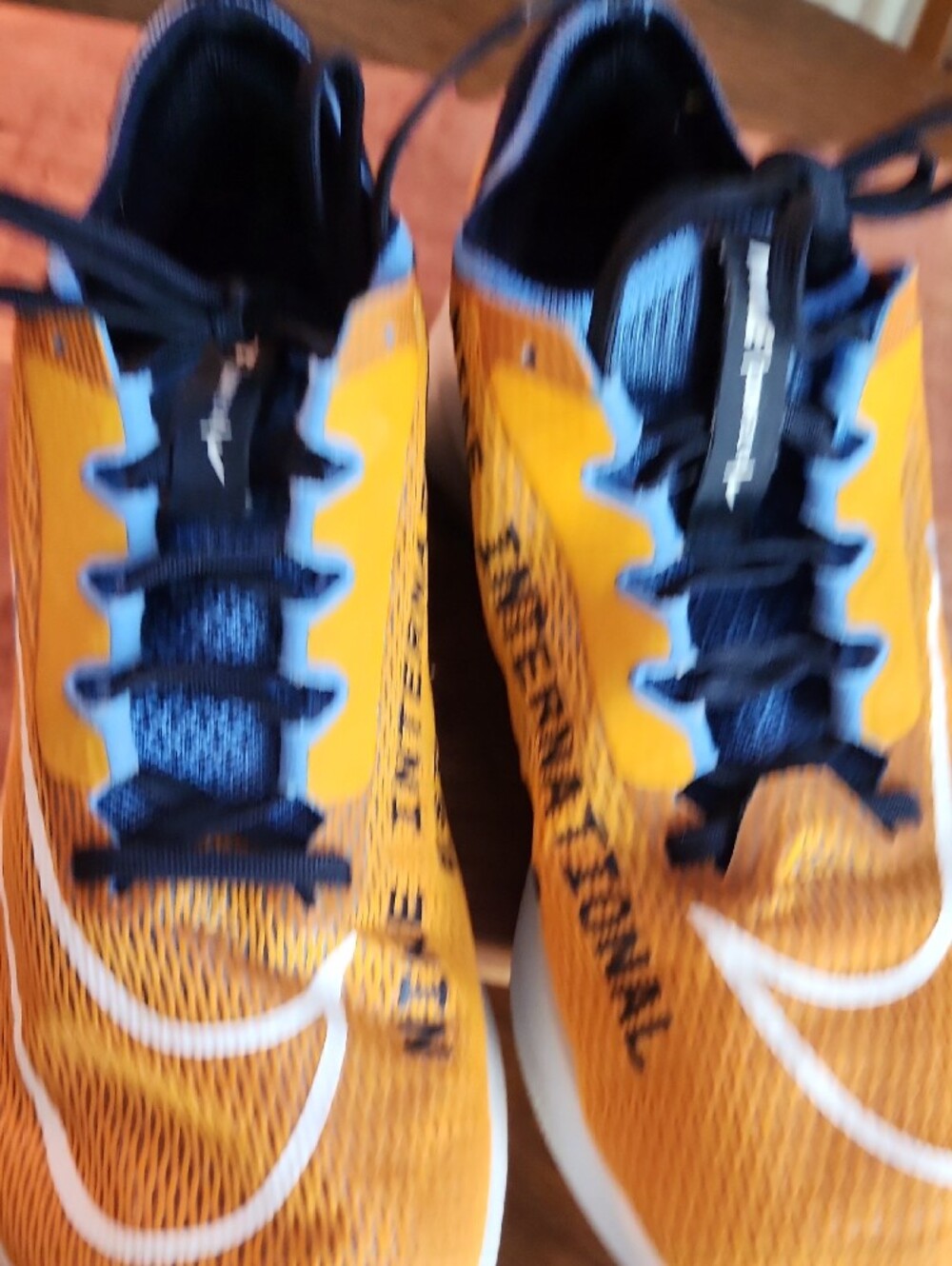 Nike Zoom Fly 4 Premium Light Curry Men’s Size 7 Running Shoes DO9583-700 - Picture 11 of 14